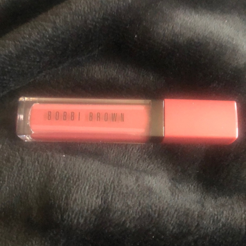 Bobby brown “smoothie move “liquid lip